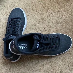 Men’s Adidas sneakers